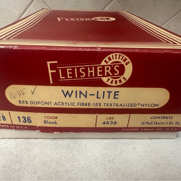 VINTAGE YARN:  19 SKEINS - FLEISHER’S WIN-LITE EASY-CARE YARN…….BLACK🖤🖤🖤🖤 - Picture 11 of 15